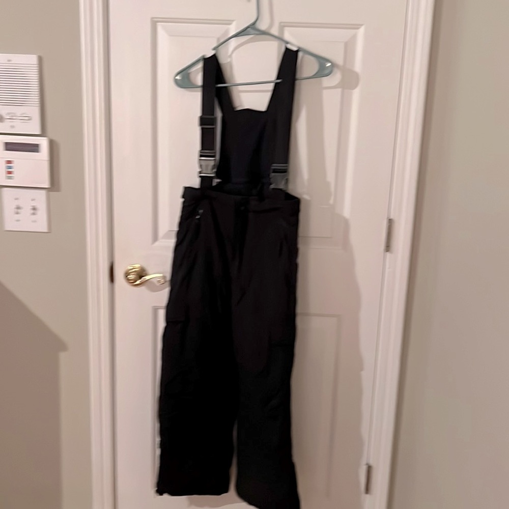 Youth snow bibs, Youth M(10/12) zip away straps to wear as pants only